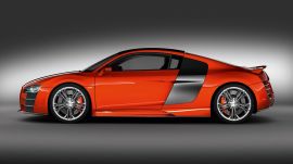 Red R8 side view Wallpaper
