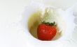 Strawberry in milk Wallpaer