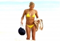 Anna Kournikova at Beach Wallpaer