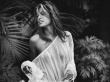Eva Mendes nature Wallpaer