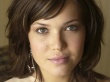 Mandy Moore face Wallpaer