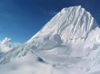 Alpamayo Peak Wallpaer