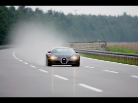 Bugatti Veyron in rain Wallpaper