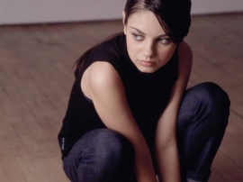 Mila Kunis Wallpaper