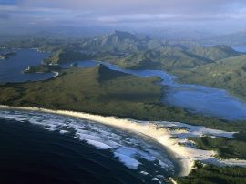 Davey Stephens Bay Wallpaper